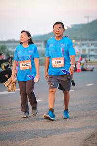 BIB: 8602, 8601
                            <button type="button" onclick="openModal(3389138)" class="btn btn-primary btn-sm float-right btn-popup" data-toggle="modal" data-target=".modal-high-quality">
                        <i class="fas fa-shopping-cart"></i> Add to Cart
                    </button>
                                            <button type="button" onclick="isThisMe(3389138, true)" class="btn btn-success btn-sm float-right btn-popup btn-isme hidden" data-toggle="tooltip" data-placement="bottom" title="นี่คือรูปของคุณใช่ไหม คลิกที่นี่เพื่อเอาเข้าอัลบั้ม">
                        <i class="fas fa-plus"></i> Add to album
                    </button>
                    <button type="button" onclick="isThisMe(3389138, false)" class="btn btn-warning btn-sm float-right btn-popup btn-isnotme hidden">
                        <i class="fas fa-ban"></i> Remove from album
                    </button>